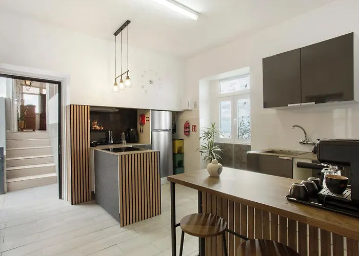 Carros De Cesto Do Monte Funchal (Madeira)