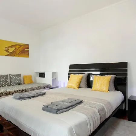 Carros De Cesto Do Monte *