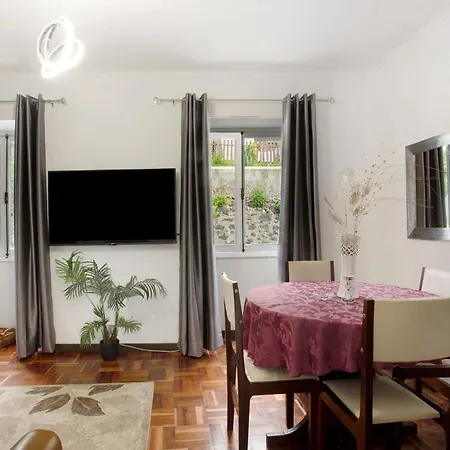 Carros De Cesto Do Monte * Funchal (Madeira)