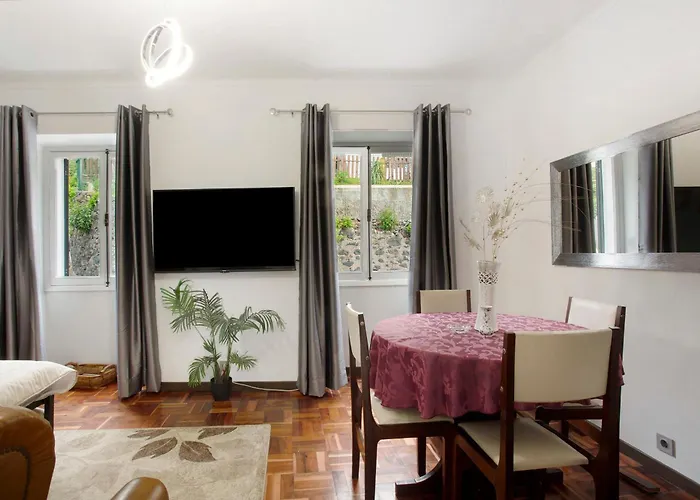 Carros De Cesto Do Monte * Funchal (Madeira)